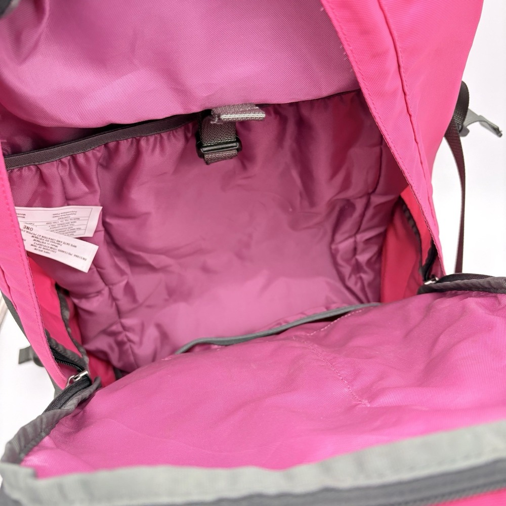 Patagonia Refugio 28L Backpack Purple/Pink Daypack Hiking - Picture 7 of 12